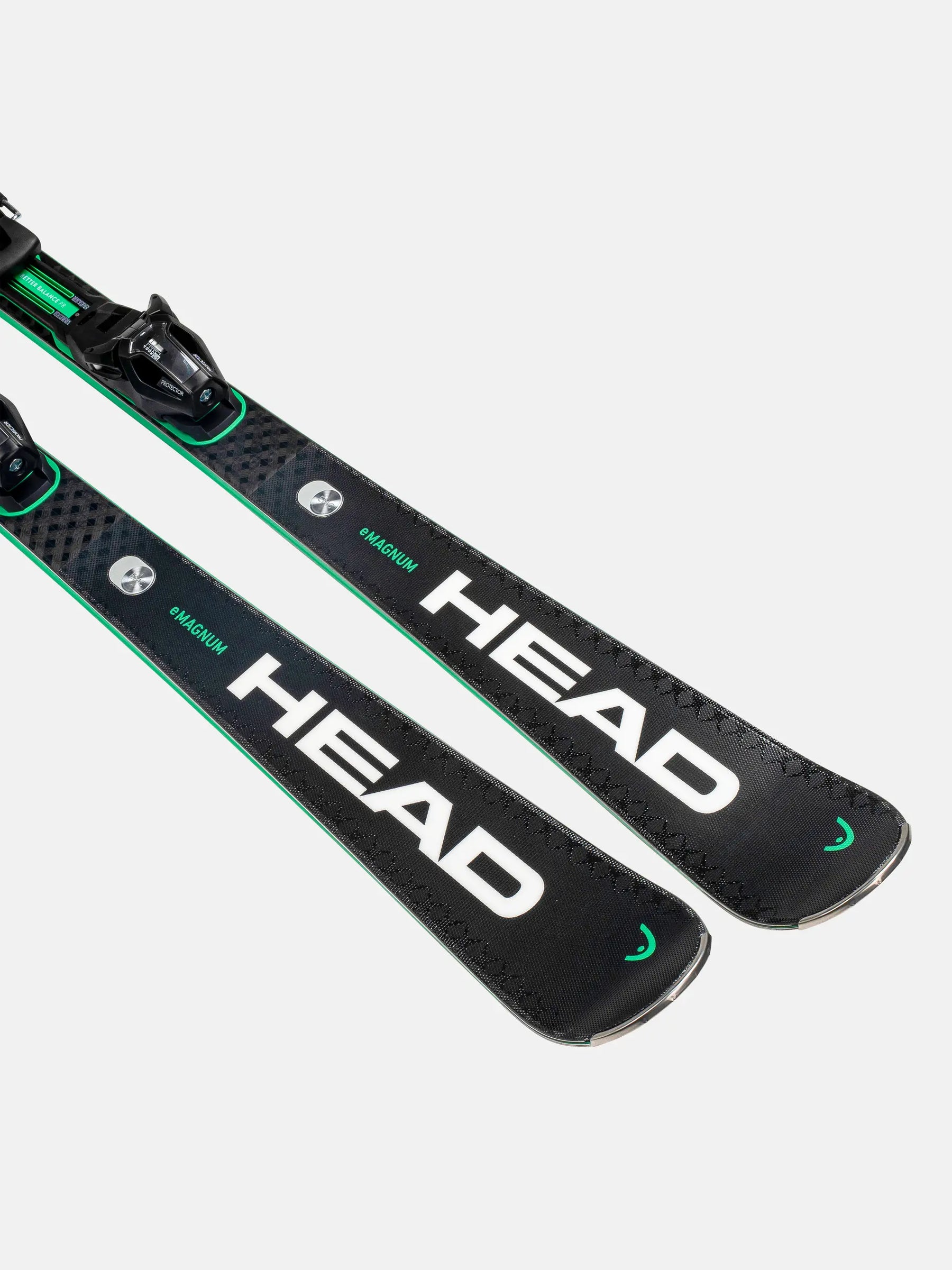 HEAD Supershape e-Magnum SW + PRD 12 Perfomance Ski