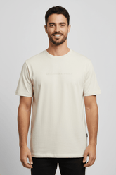 T-shirt avorio - Fronte su modello